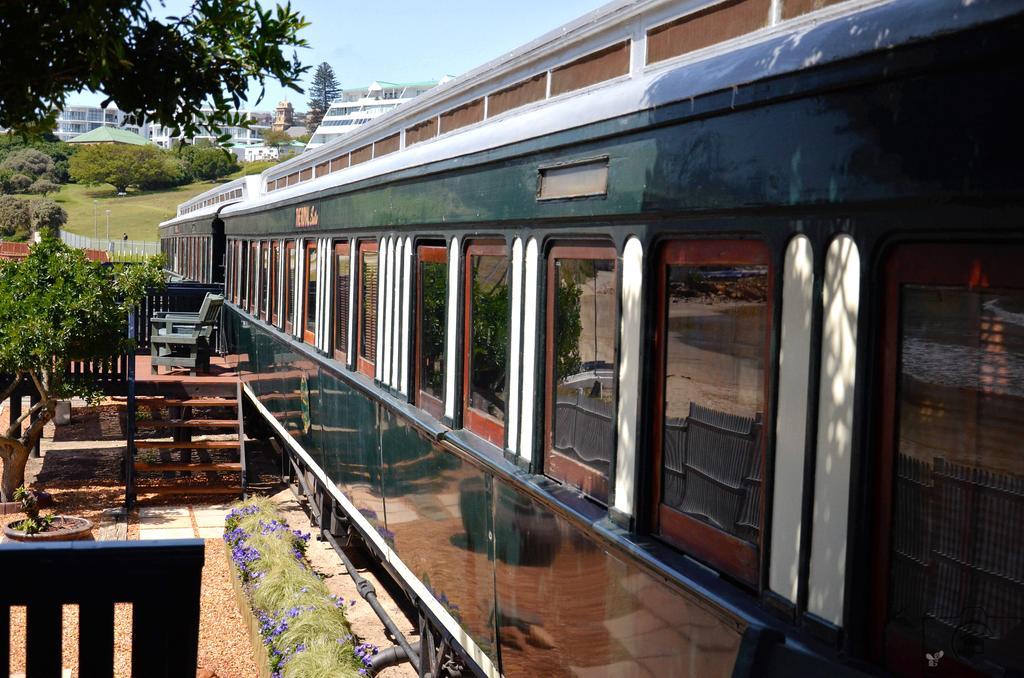 Santos Express Hostel Mossel Bay Exterior photo