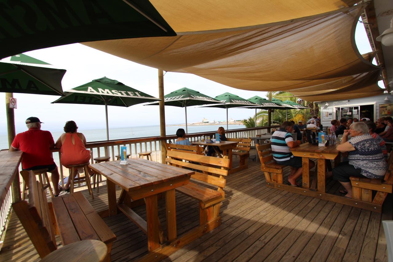 Santos Express Hostel Mossel Bay Exterior photo